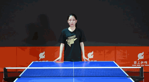 [孫一乒乓]正手拉好上旋球不難，前提是有個(gè)美女教練全身示范！