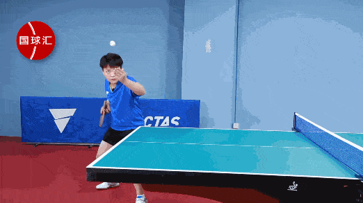 [鄭寶&nbsp;教練]跟專業(yè)教練學(xué)發(fā)球搶攻，技術(shù)套路一把抓賺大了！