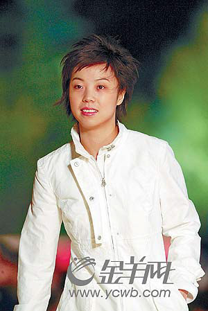 張怡寧探訪廣東留守兒童 提前體現(xiàn)奧運全民運動快樂