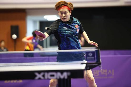 捷克賽馮亞蘭力克田志希 強(qiáng)勢(shì)躋身女單半決賽