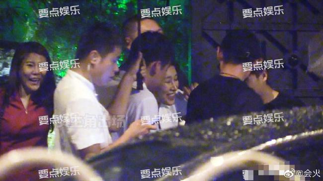 張繼科工作室辟謠藏獒戀情：只是正常和朋友聚餐