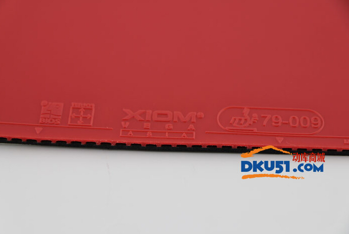 驕猛藍V-DF試打?qū)Ρ闰溍图tV膠皮評測：反手百搭