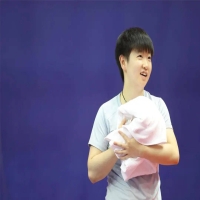 孫穎莎的童年故事：愛(ài)扮教練愛(ài)“搶”球，迷迷糊糊膽子小|乒乓世界