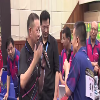 直板生膠正手如何防守強(qiáng)旋轉(zhuǎn)弧圈？任國(guó)強(qiáng)教練為你支招！