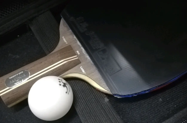 斯帝卡許昕黑標底板正手省藍反手咒語M試打測評