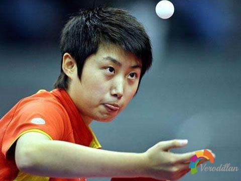 專業乒乓運發動高拋發球要領解碼