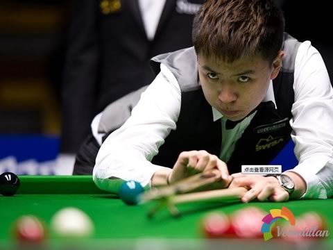 臺(tái)球出桿若何精準(zhǔn)打進(jìn)目的球[步驟技巧]