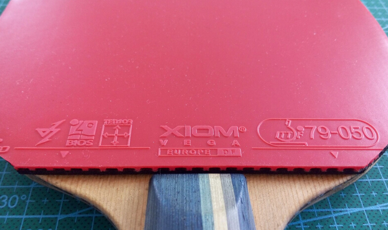 驕猛藍V 79-050 乒乓球膠皮試打評測：對比白金V、紅V、銀V