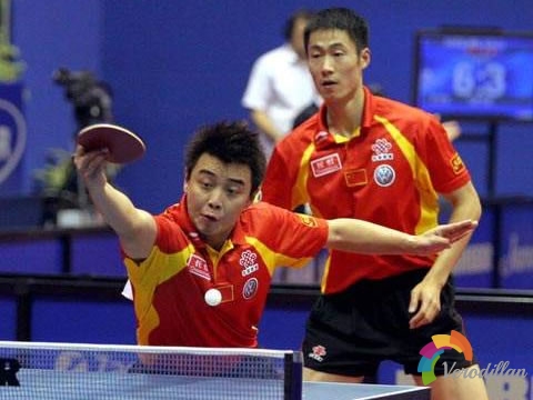 直拍選手對橫拍,若何發球才氣取得自動