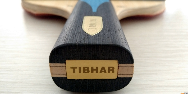 挺拔戰(zhàn)神I乒乓球底板試打測評：“大道至簡 重劍無鋒 內(nèi)勁奔騰”